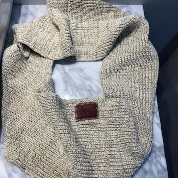 Love your melon scarf - Picture 1 of 3